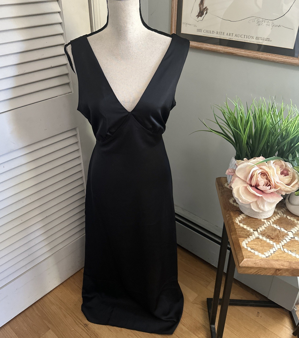 Old Navy Dress Medium Black Satin Maxi Plunging V-Neck Minimalist Evening Glam